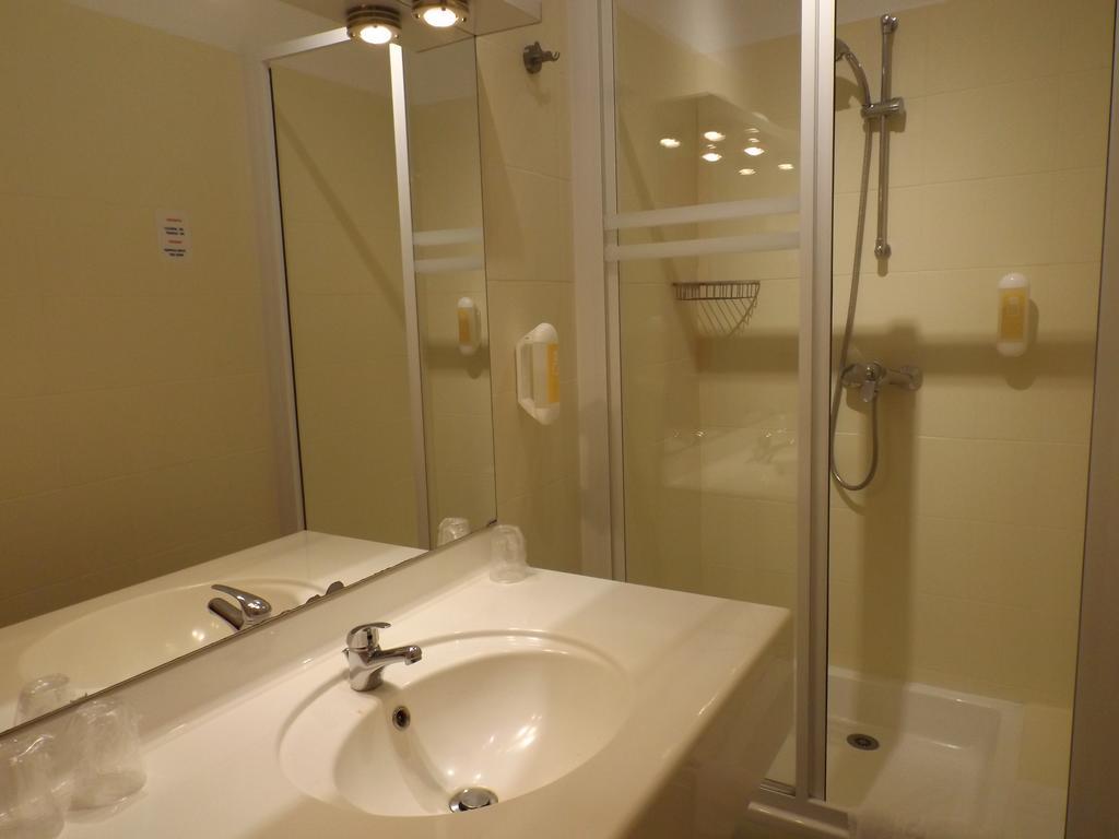 Logis Hotel La Residence, Cognac Centre Стая снимка