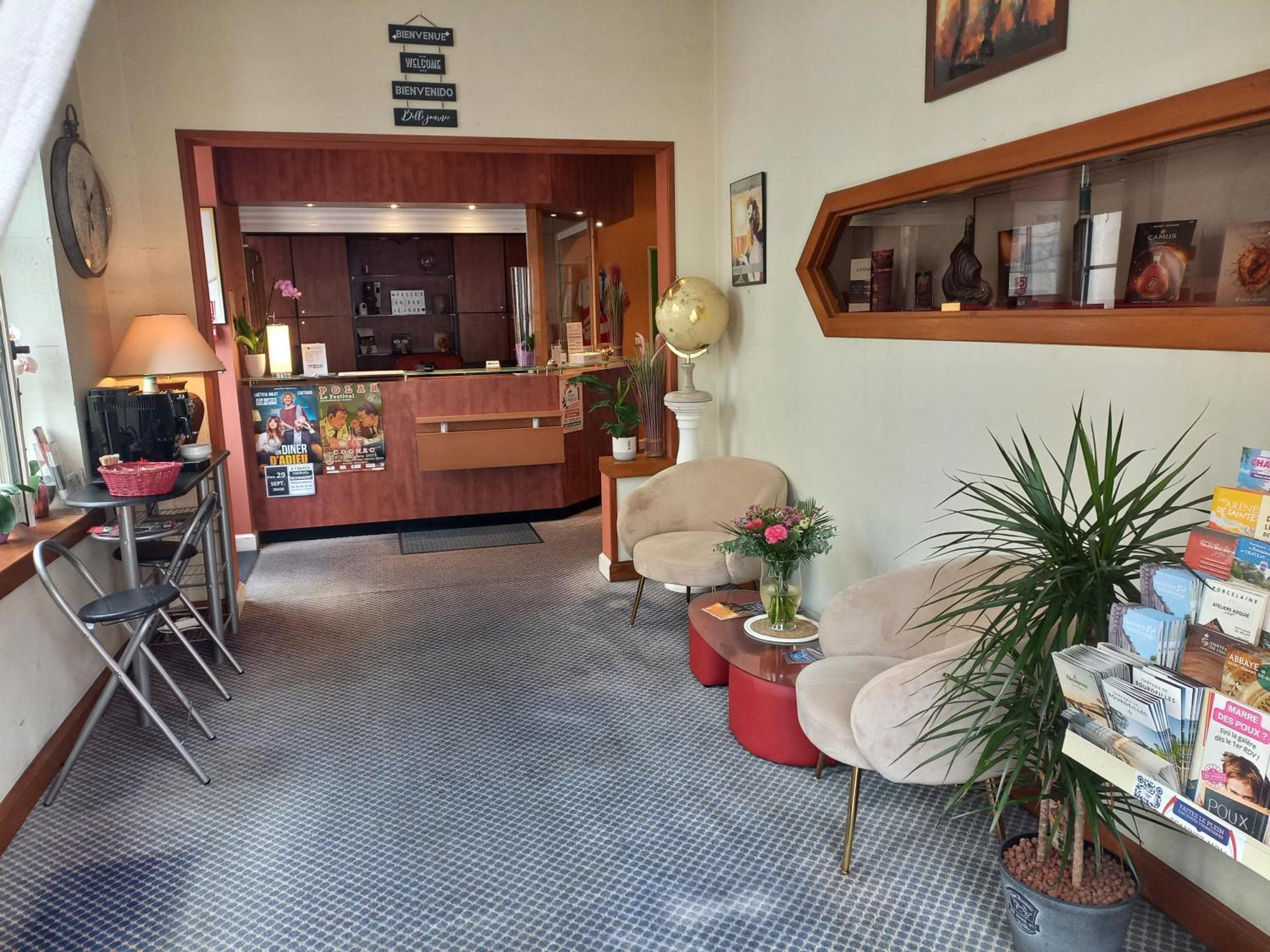 Logis Hotel La Residence, Cognac Centre Екстериор снимка
