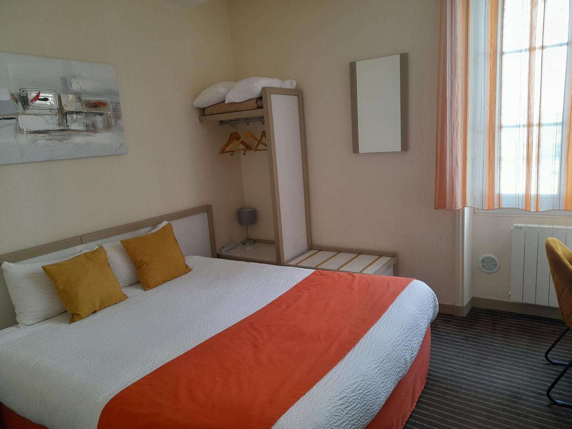 Logis Hotel La Residence, Cognac Centre Екстериор снимка
